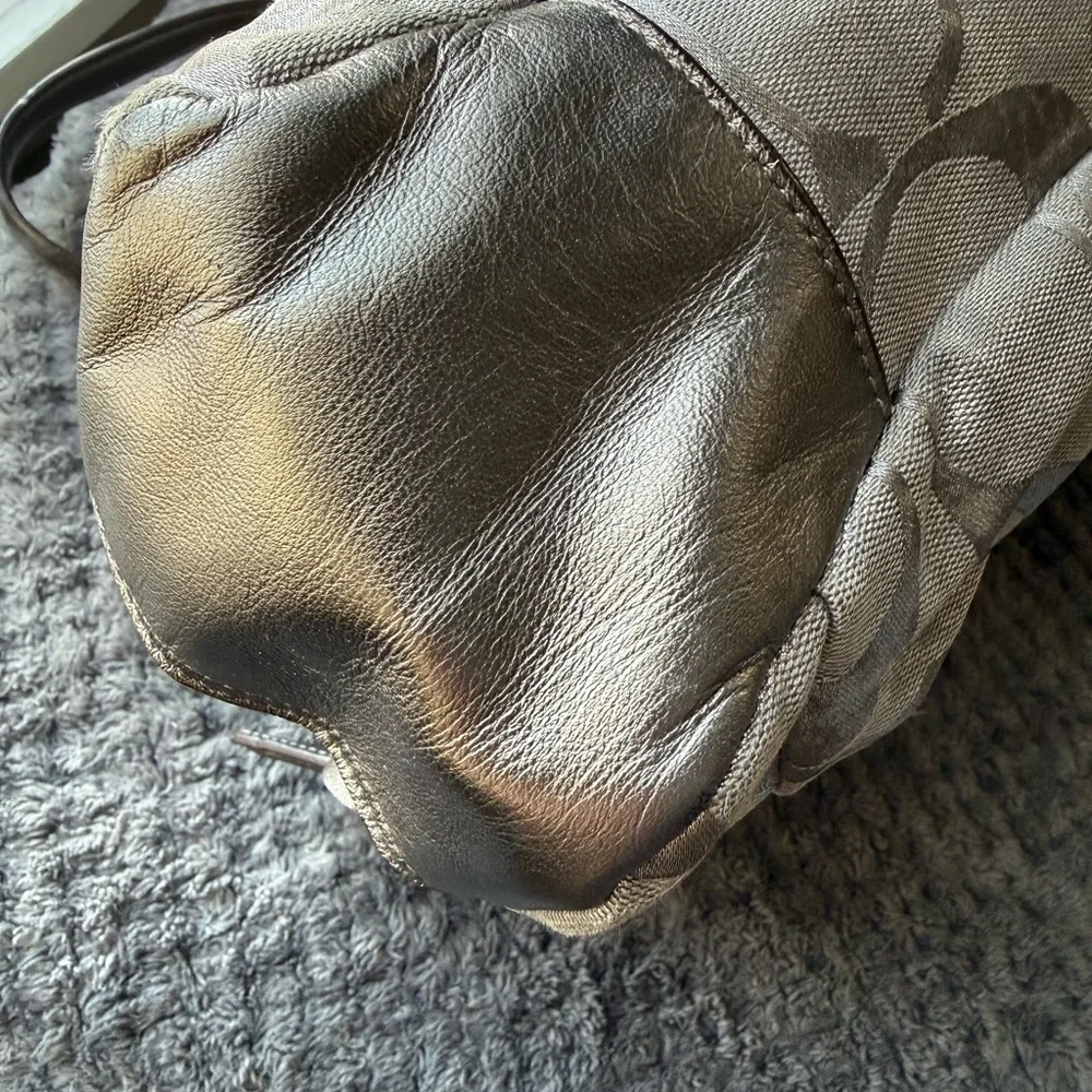 Coach Signature Metallic Silver & Gray Jacquard Shoulder Bag - Picture 7 of 8